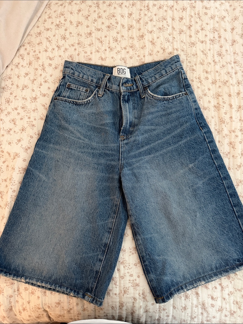 BDG Blue Cropped Wide-Leg baggy Denim Jorts